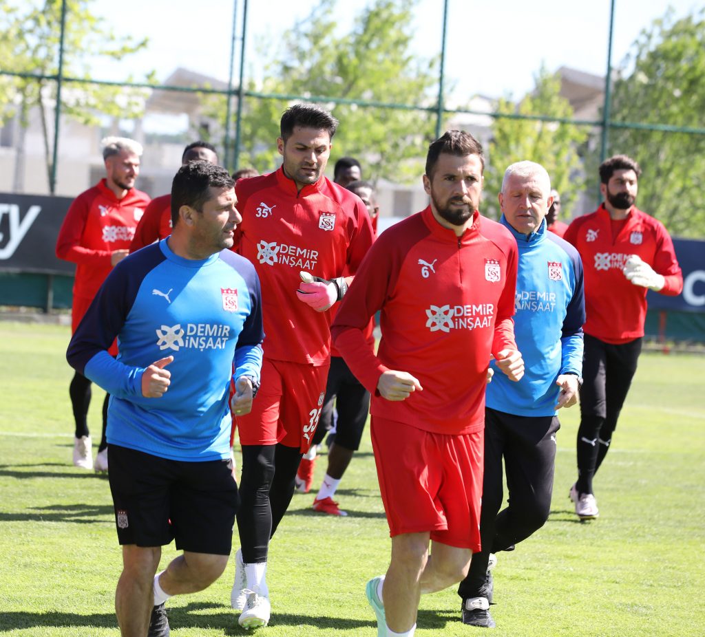 SİVASSPOR 11 MAYIS’TA DA YENİLMEK İSTEMİYOR